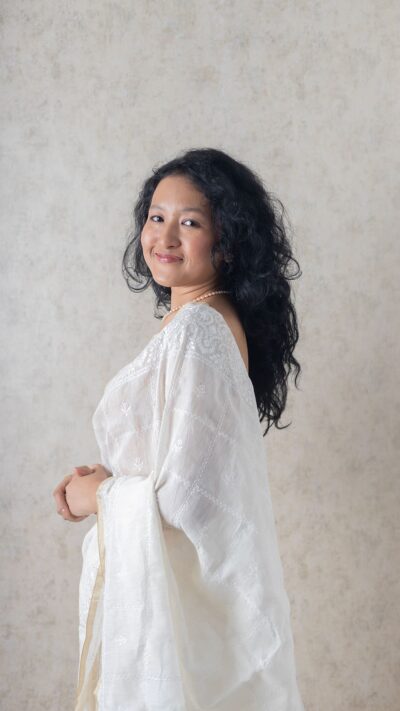 IVORY ELEGANCE - Image 3